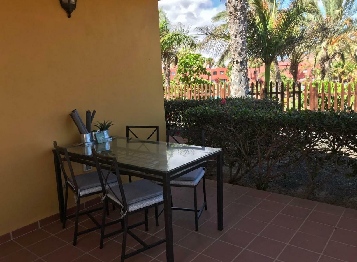 Tropical Garden Retreat: Private Terrace & Pool Oasis Apartment Corralejo Exterior photo